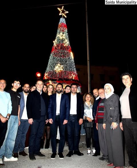 Sidon Municipality Lights the Christmas Tree at Elia Intersection in Cooperation with Toy Mall Kabalan Brothers