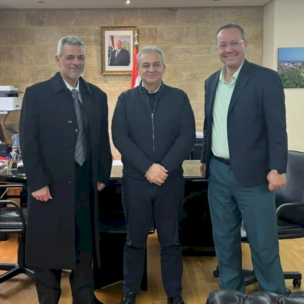 The Municipality of Sidon meets with the director of Al-Hamshari Hospital and emphasizes strengthening health and humanitarian cooperation