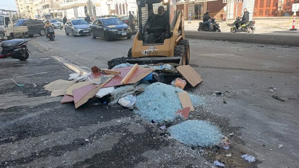 Saida Municipality Clears Rubble from Al-Maqassed Building and Reopens Surrounding Roads.