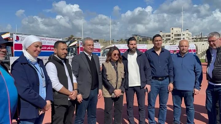 Hegazi and Akra welcome Minister Al-Sayed in the operations room of Sidon Municipality and check out the distribution of Qatari aid at the 'Municipal Stadium'