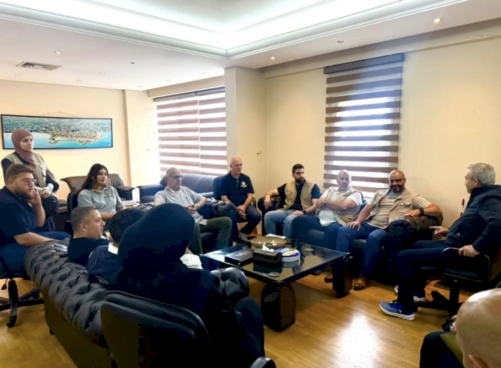 Sidon Municipality receives a bulldozer from “Baraka Charitable Association – Lebanon” as a donation to enhance emergency readiness and infrastructure capacity 