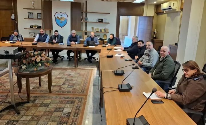Sidon Municipality updates the local associations follow-up committee on the relief situation and confirms continued coordination to tackle the challenges